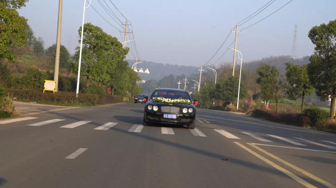 严谨与不严谨对比图,索尼a7m4对比佳能6d2人像