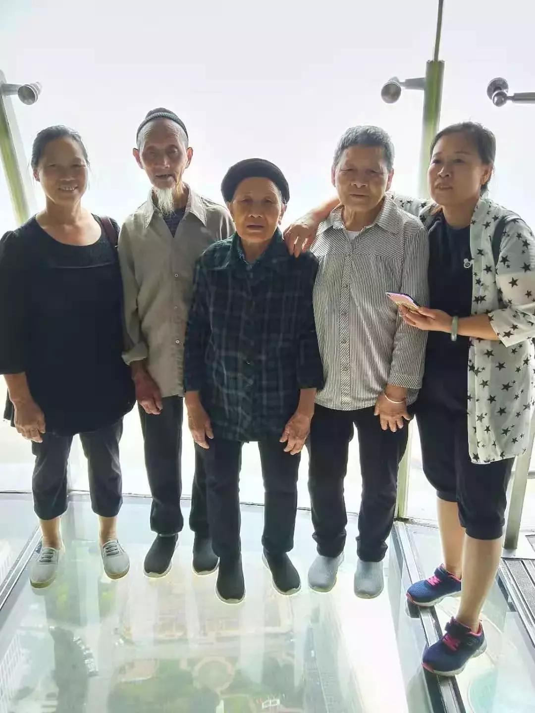 久病床前有孝媳完整版,久病床前有孝媳的故事