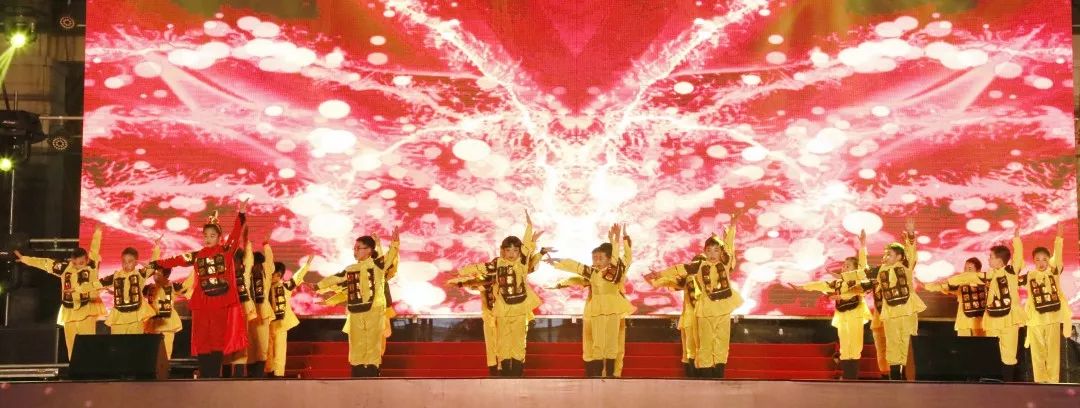 小县城学校元旦晚会活动,小学生青春筑梦砥砺前行文艺汇演