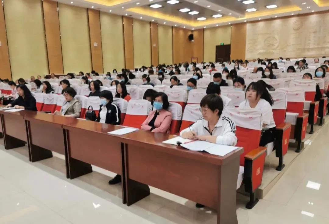 【铸牢中华民族共同体意识】武川县教育局开展新时代国家通用语言文字能力提升专题培训