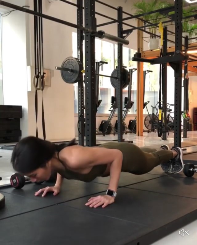 节食减肥下来皮肤松弛怎么办,节食减肥后皮肤松弛能吃回来吗