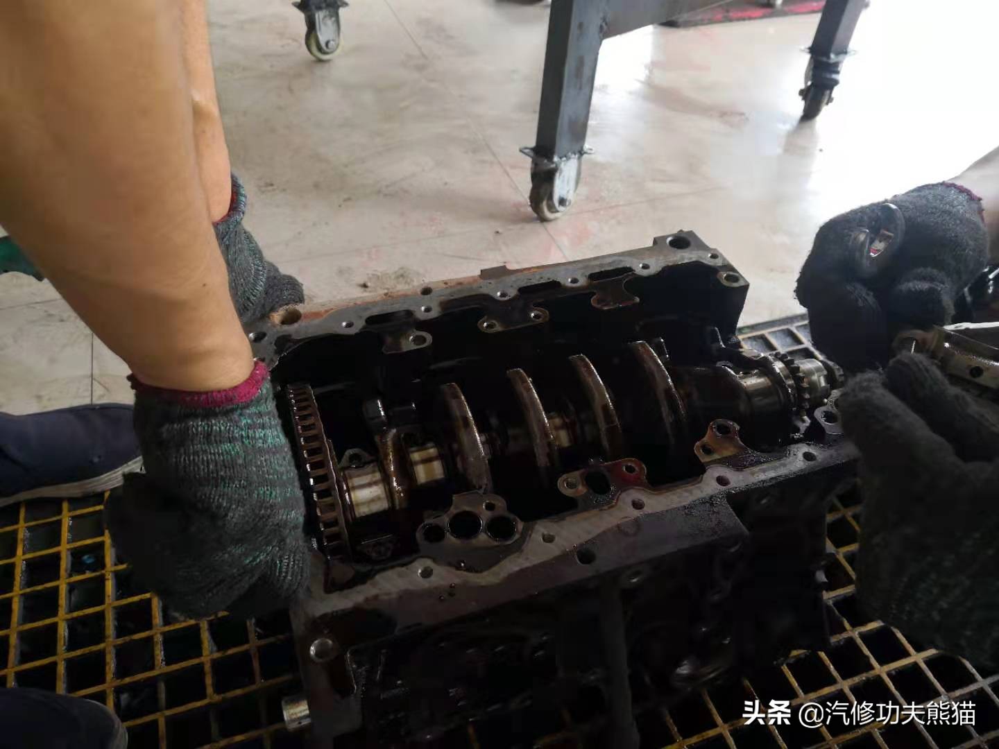 奥迪a6l烧机油1000公里烧多少正常,老a6l烧机油严重