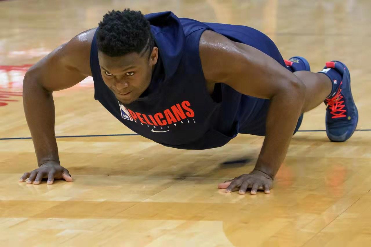 巴克利奥尼尔评价胖虎,锡安是奥尼尔和巴克利的结合体