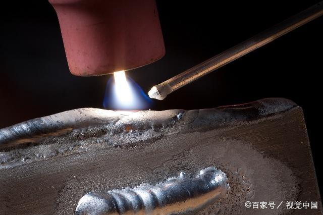 冷焊机为什么比氩弧焊机贵,为什么冷焊机焊得很漂亮