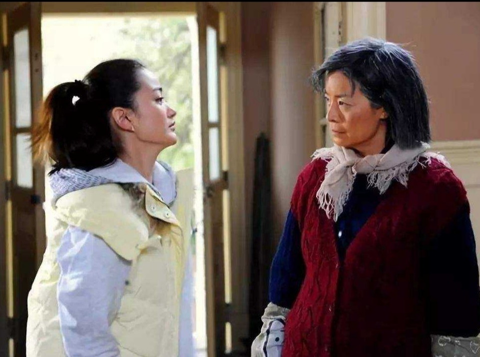 婆婆太强势娘家的事也要管,遇到欺软怕硬说话强势的婆婆