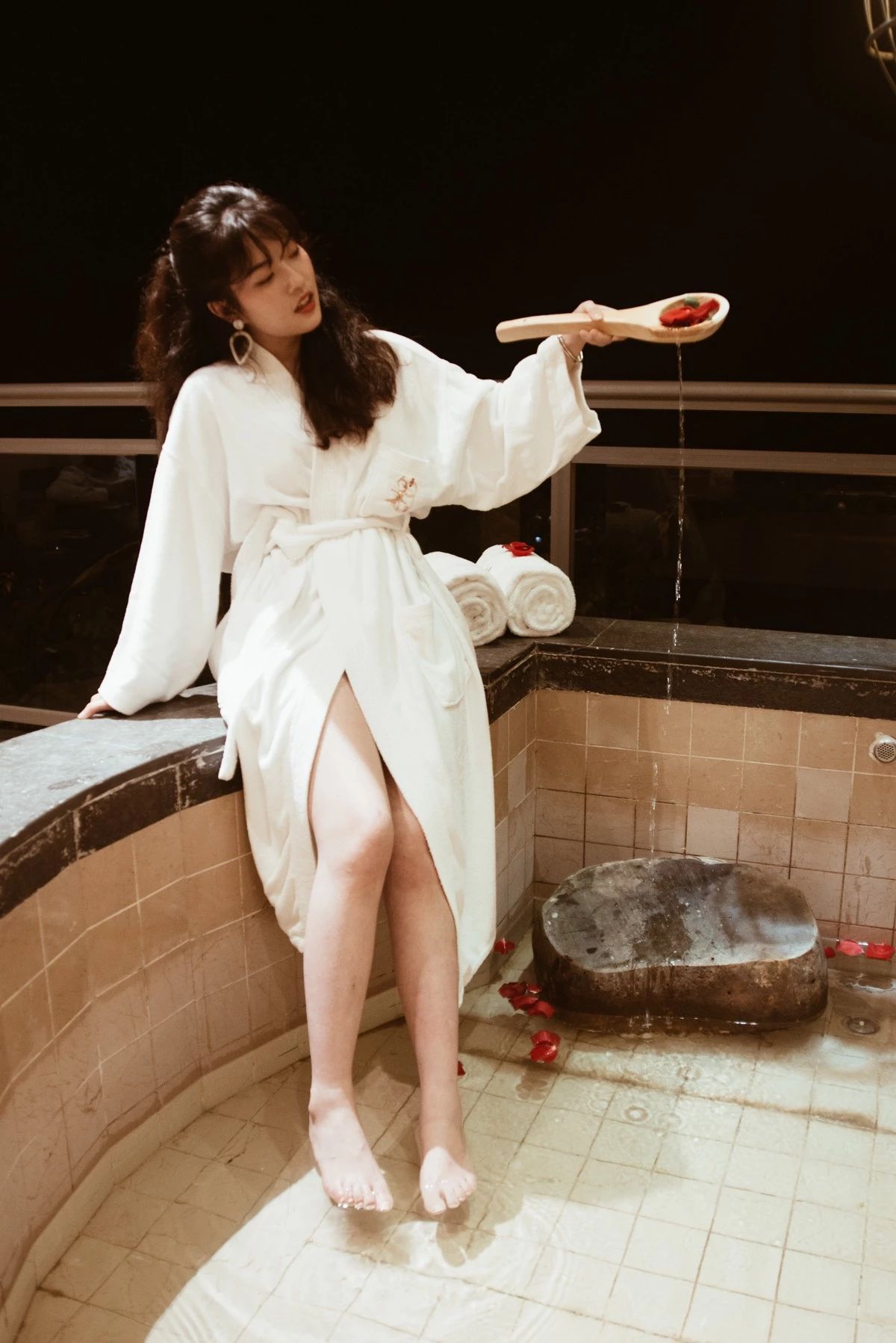 广州最值得泡温泉的地方,国内最好的避暑泡温泉的地方