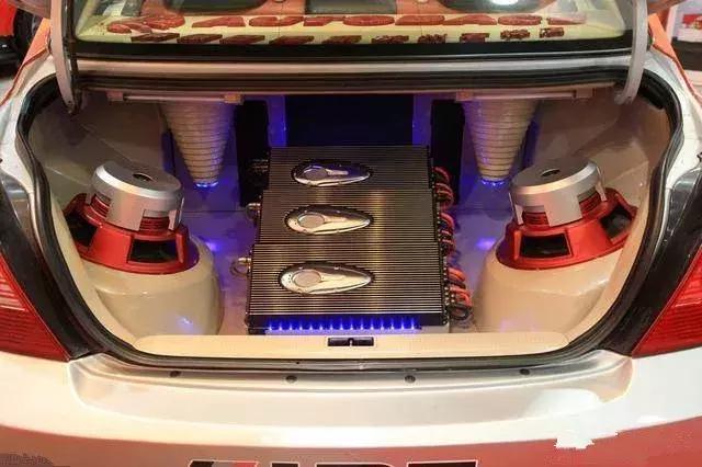 能玩改装汽车的游戏,能玩改装车的游戏