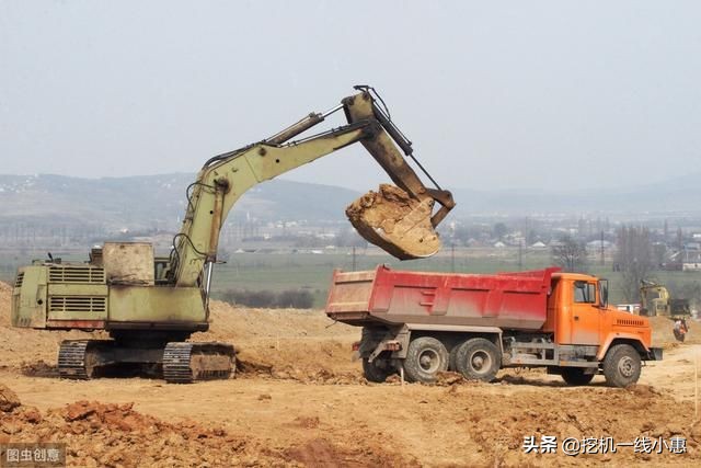 60挖机费用怎么算,挖机费用算不算农民工工资