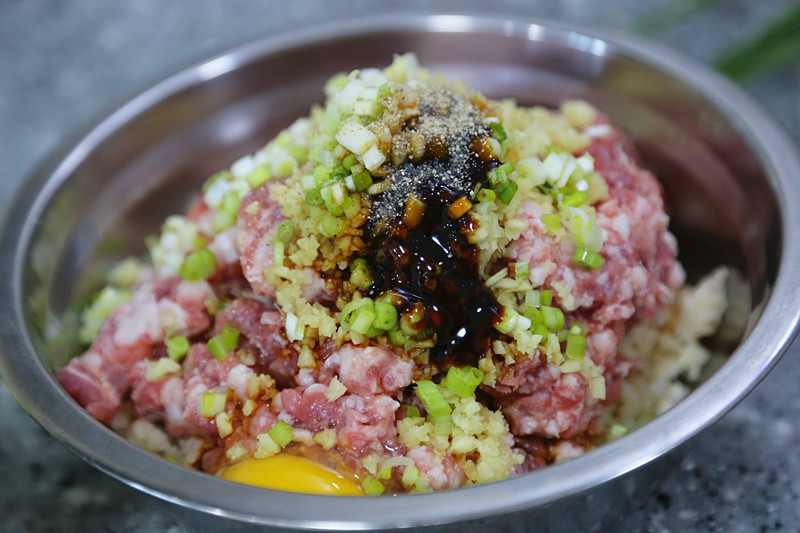 地瓜和白面一起炸丸子的做法,过年必备炸萝卜丸子做法