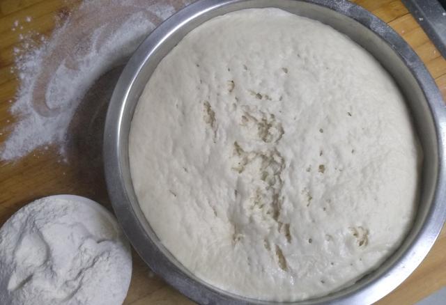 包子发酵过头怎么办,做包子发酵后好粘手怎么补救