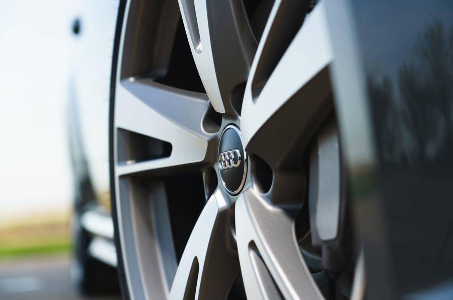 宝马z4和奥迪tt和奔驰slc怎么选,宝马z4奥迪tts哪个好