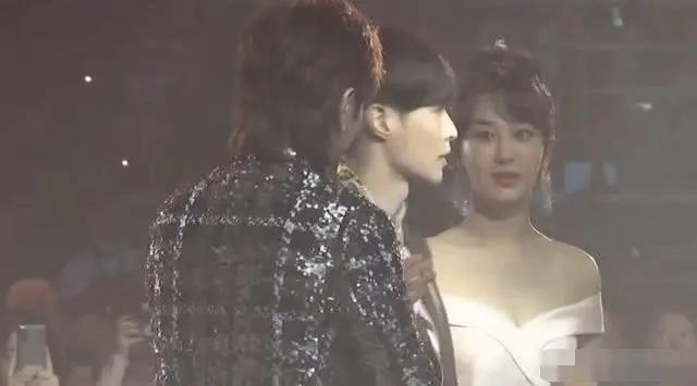 主持对杨紫的评价,主持人对杨紫说了什么