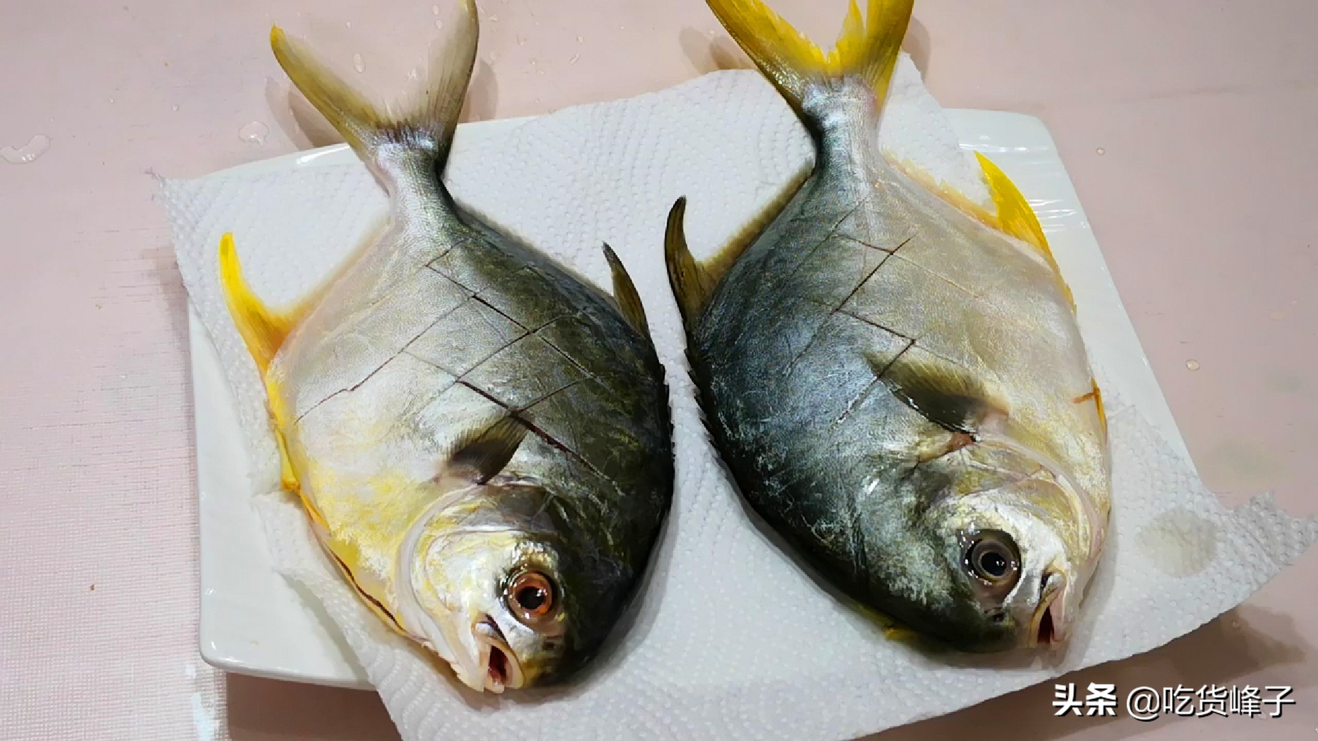 做鲳鱼最好吃的办法是什么,做鲳鱼就不用太多的水