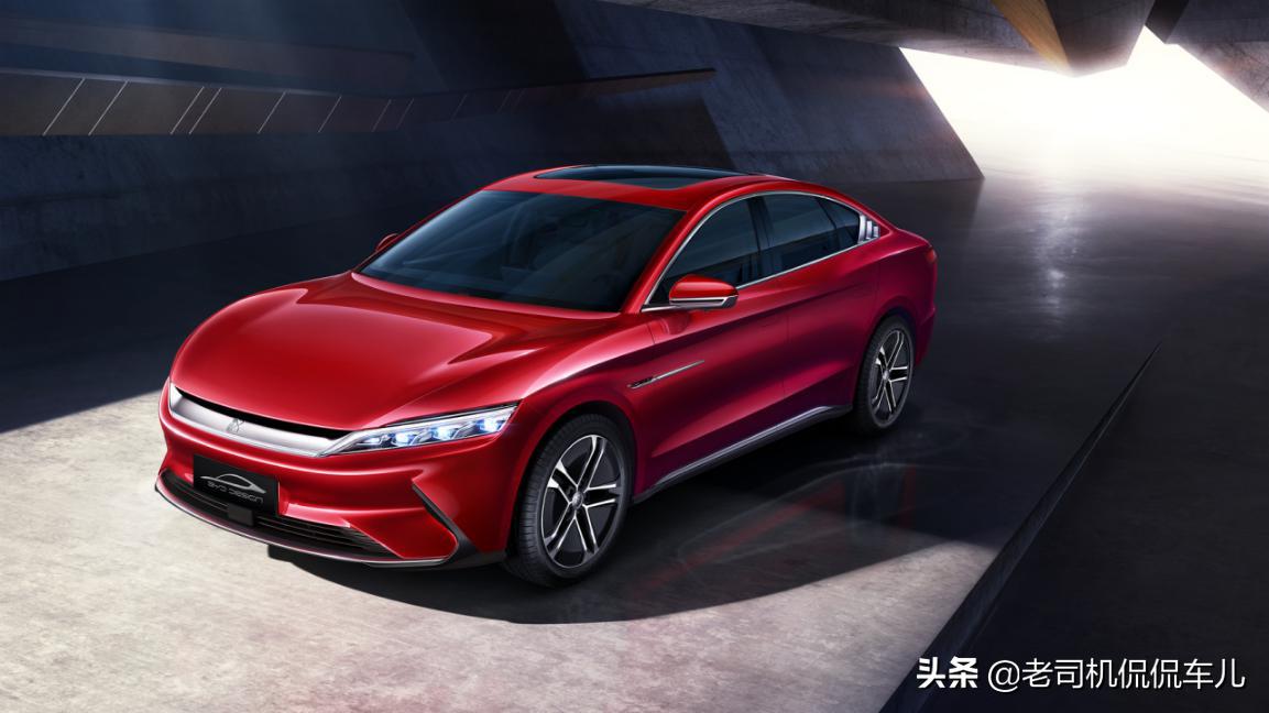 汽车品牌联名款羽绒服,老爷车羽绒服是什么品牌