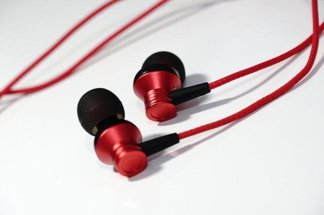 厉害！这个上海宁做的一副耳机，竟然……让手机提升了N倍的音质