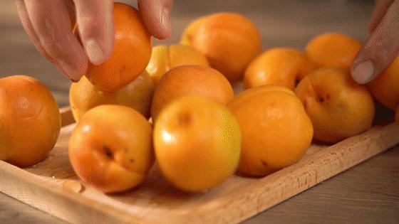 杏子果酱的制作方法,摩洛哥雏菊杏子果酱和桃子果酱