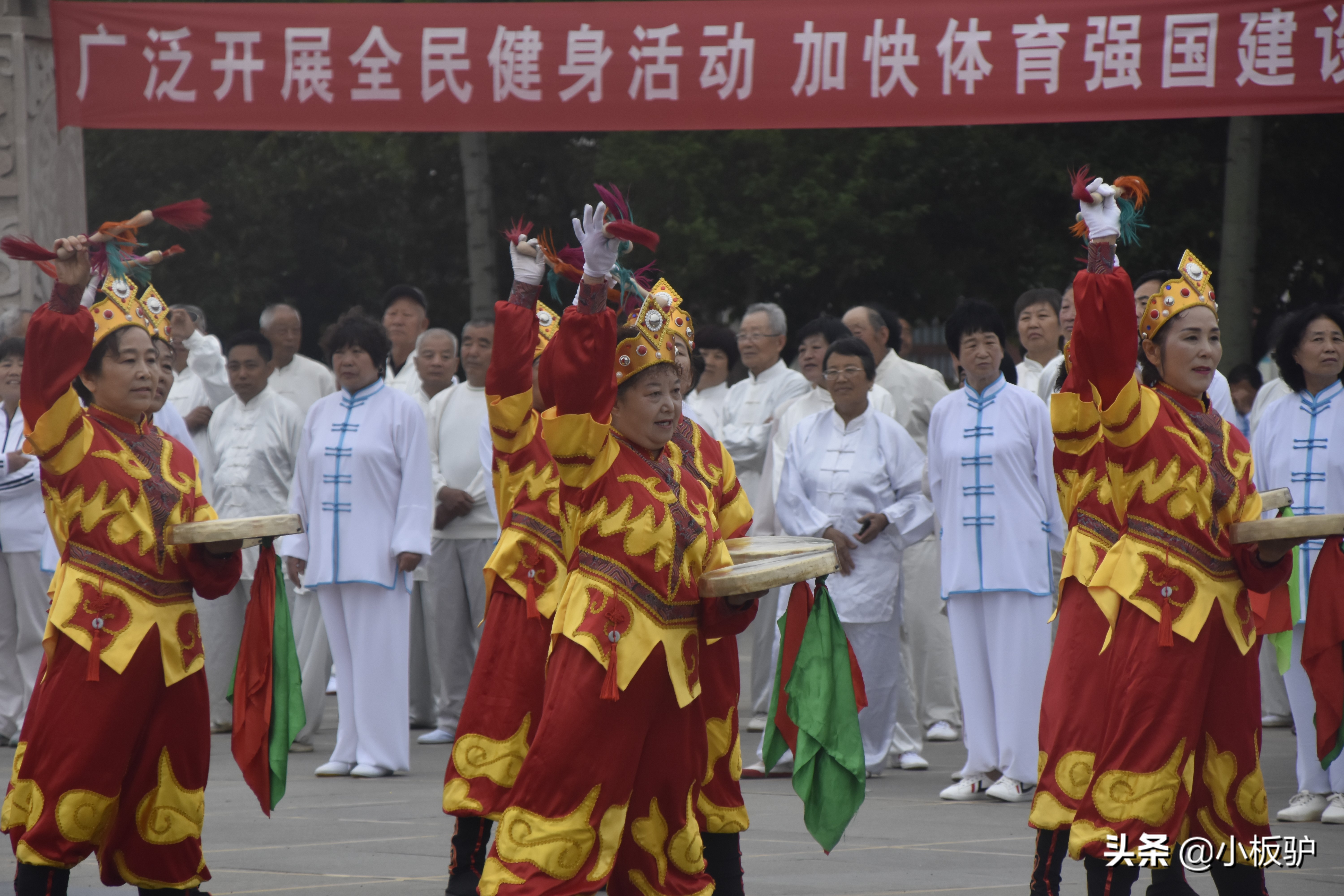 激情锣鼓表演,秧歌威风锣鼓表演完整版