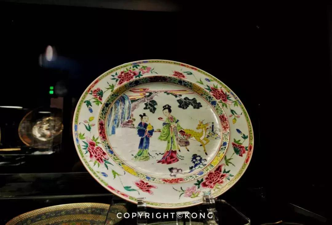 上海观复博物馆地面,上海中心37楼观复博物馆