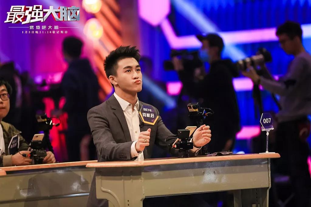 潜伏上海“名媛”群，做了半个月观察者后，我发现真名媛是这样的