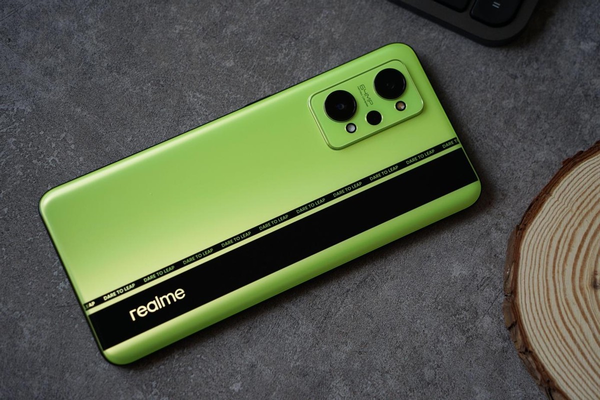 预算3000多一点哪款手机值得入手,推荐几款2000以内值得购买的手机