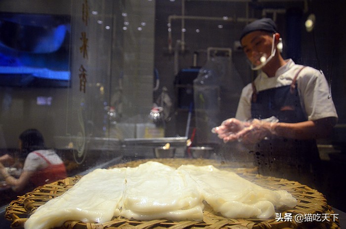 不用去闽南就可以吃的月饼,不用去广州就能喝到潮汕的海鲜粥