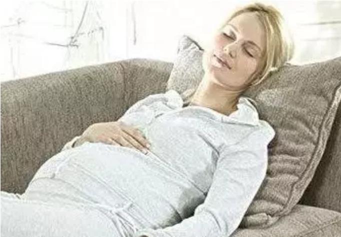 孕期贫血吃贫血药会吐怎么办,孕妇后期贫血怎么调理才能补上来