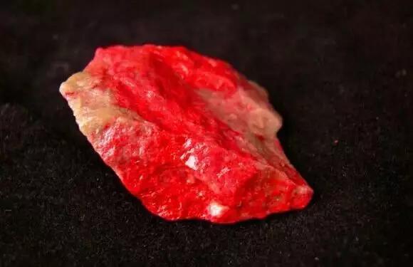 终于捡到了值钱的石头,捡到这些石头不要扔真的很值钱