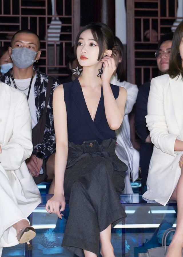 吴谨言瘦脱相,吴谨言怎么那么瘦