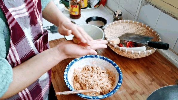 怎样炸素丸子又酥又脆,素丸子炸好怎么做好吃