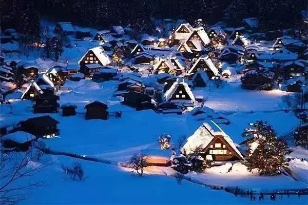 5个美到逆天的小众旅行目的地,这辈子一定要去的10个绝美小镇