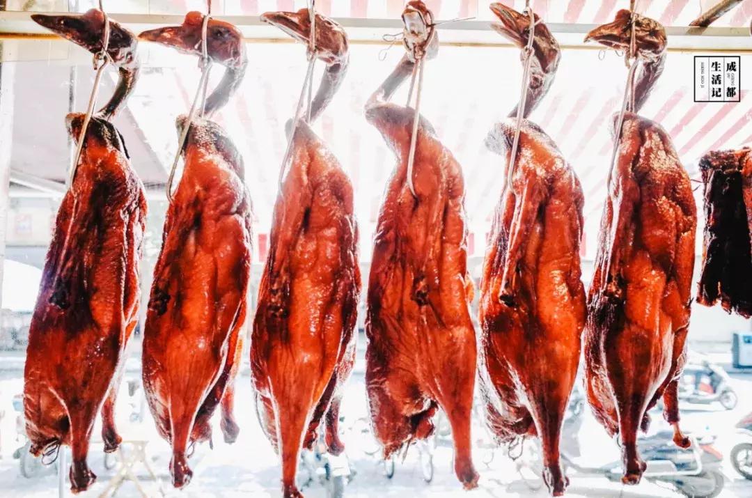 荷花池美食批发市场,荷花池美食街在哪里