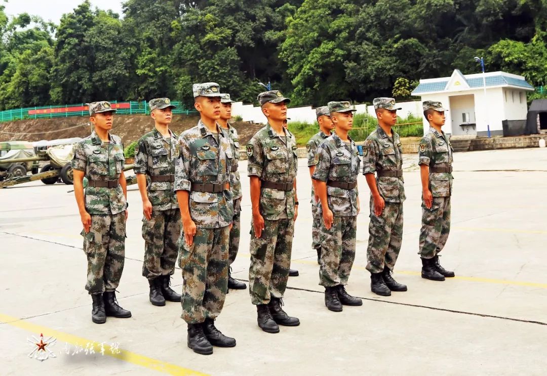 高级士官留队申请,留队申请书10000