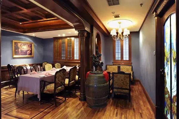 上海灰鲸西餐厅,上海红房子西餐厅