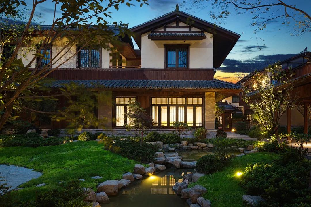 妗愪埂鍚堟偊姹熷崡骞哥鐢熸椿,妗愪埂鍚堟偊姹熷崡鏃呮父鏀荤暐