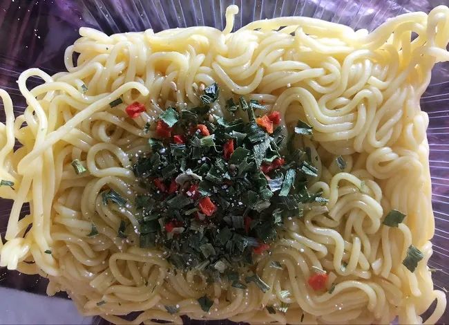 热干面速食测评蔡林记,蔡林记热干面免煮是开盒即食吗