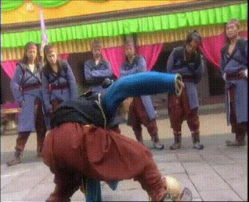 一脚定江山张俊换球鞋,一脚定江山范教头