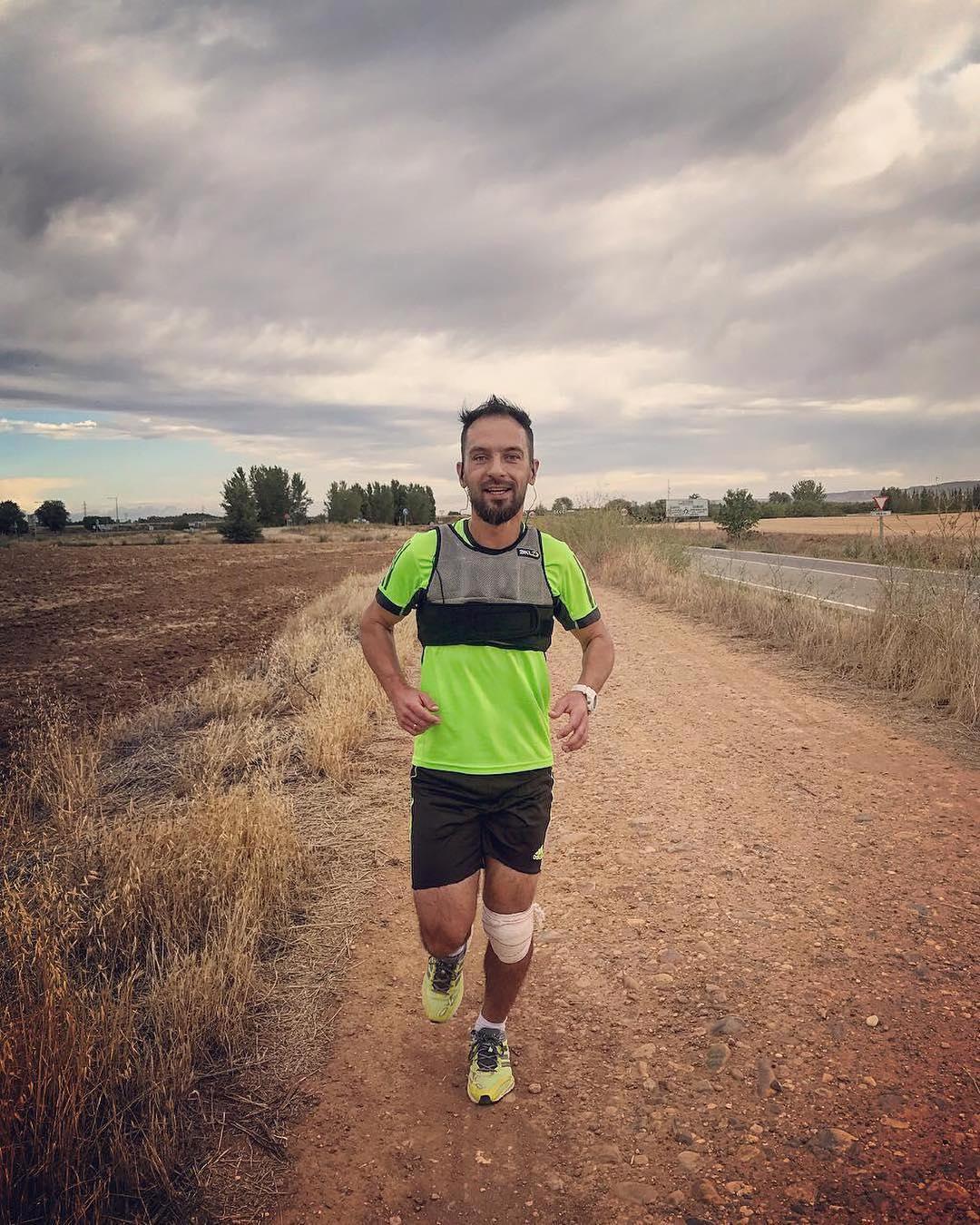 跑步节食减肥多久能看到效果,跑步断食一个星期不掉秤