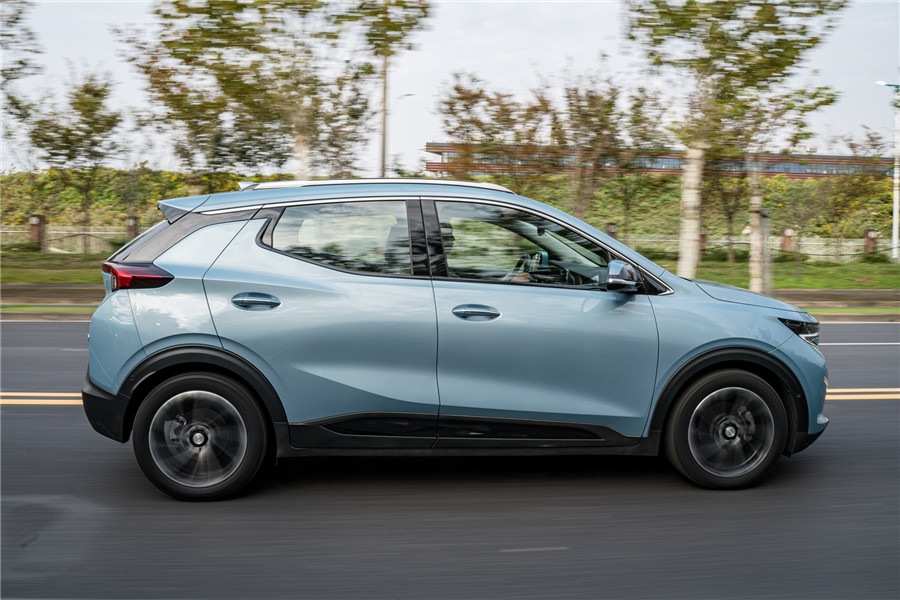 表显续航不缩水，每公里不到5分钱，微蓝7长测半年后有何发现？