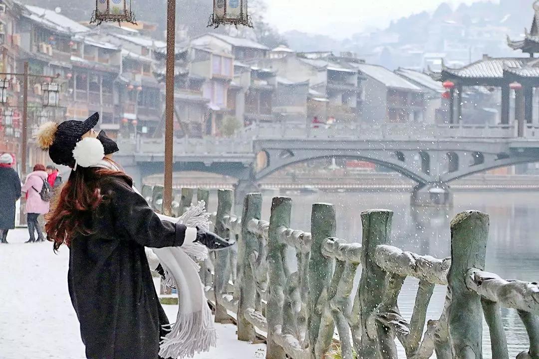 业余自由摄影师靠什么赚钱,摄影师是如何赚钱的