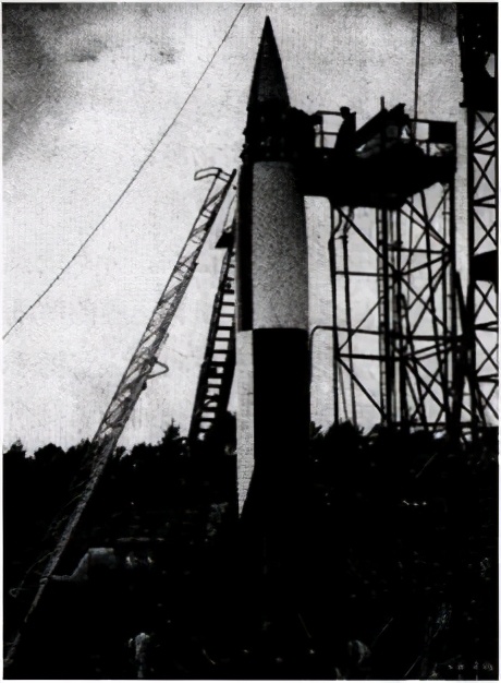 中国人“吃*片鸦**”才能造火箭？聂海胜：我们吃椒麻鹅和宫保鸡丁