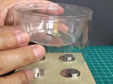 如何用四个小圆磁铁做个悬浮陀螺,神奇的磁铁可以让陀螺旋转个不停