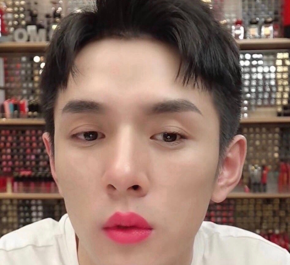 李佳琦都超嫌弃？口红中的爱马仕本仕亲自下场，却惨遭翻车