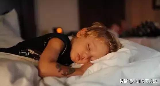 孩子写作业总磨蹭走神怎么办,孩子写作业总是不着急怎么办