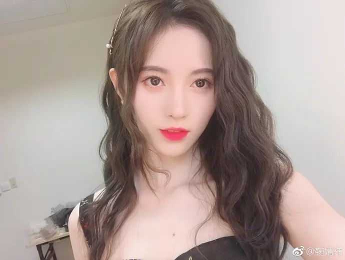 EIGSHOW丨鞠婧祎、李艺彤的仙女春夏妆容能让你美出新高度！