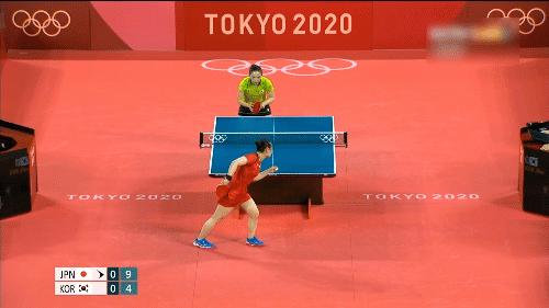 陈梦回应黄晓明接风菜,陈梦主动招呼伊藤美诚来合影