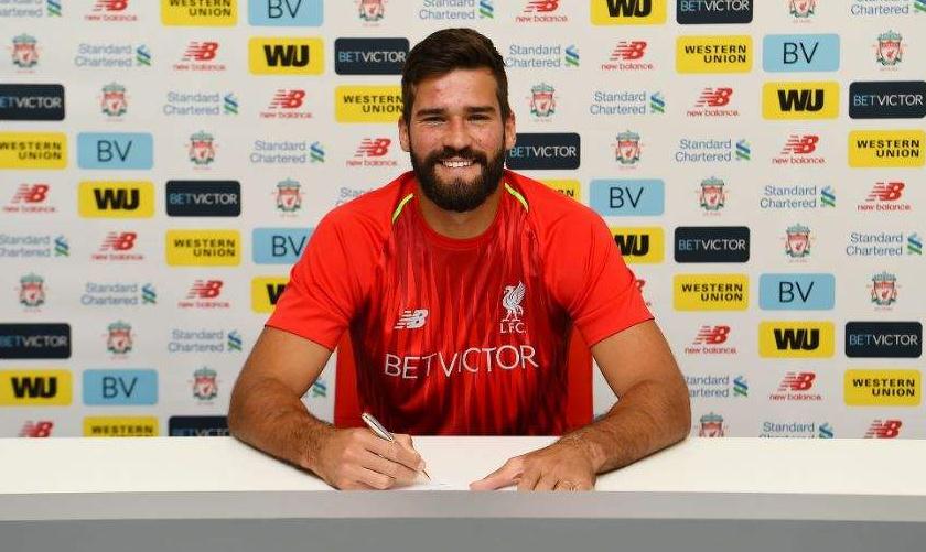 红军7000万大腿至少伤缺1个月，联赛首*大轮**考却只剩下不到半个月