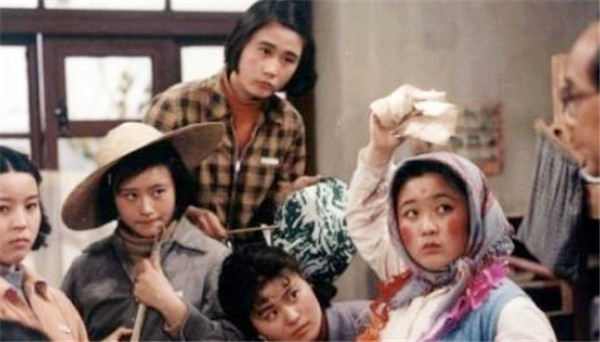 张海燕年轻,张海燕年轻时