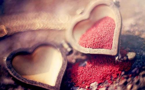 有一种情，不在枕畔，却萦绕于脑海，如你，我今生唯一的挚爱