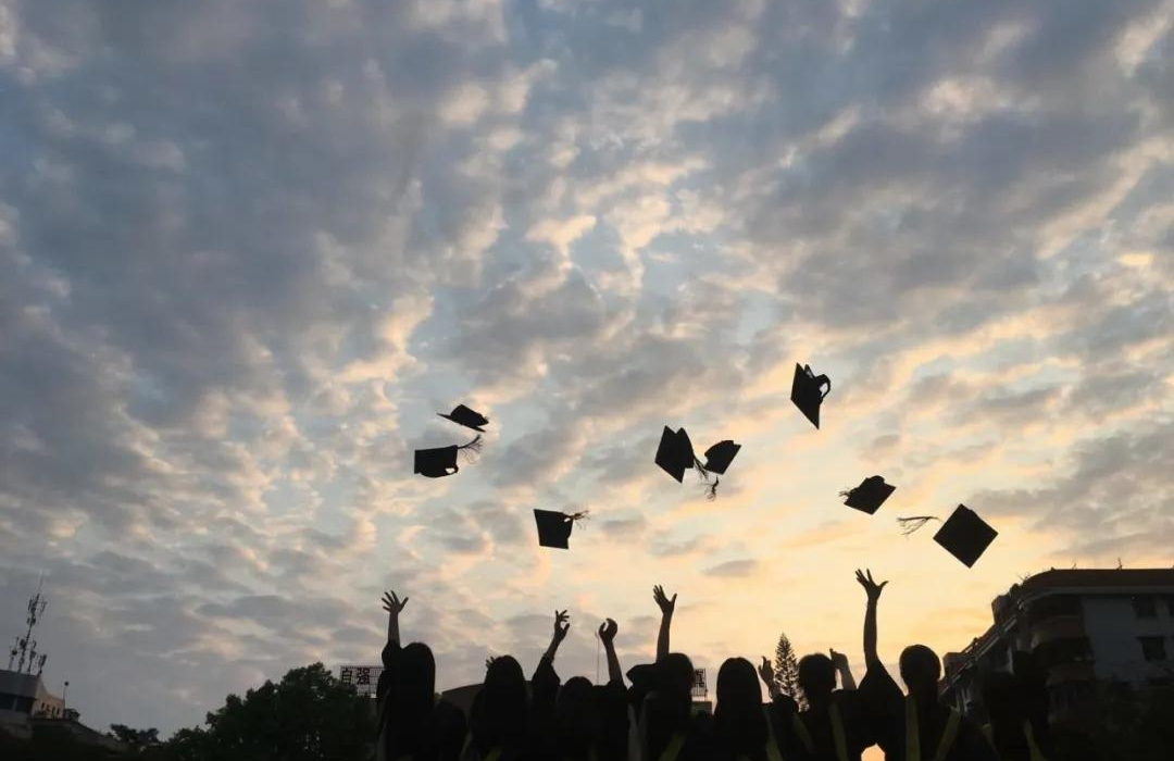 寝室5人考研全员上岸,考研人成功上岸视频