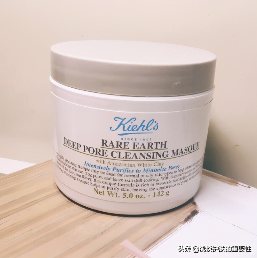 脸上痘痘多应该用什么护肤品,痘痘肌有痘印的正确护肤方法